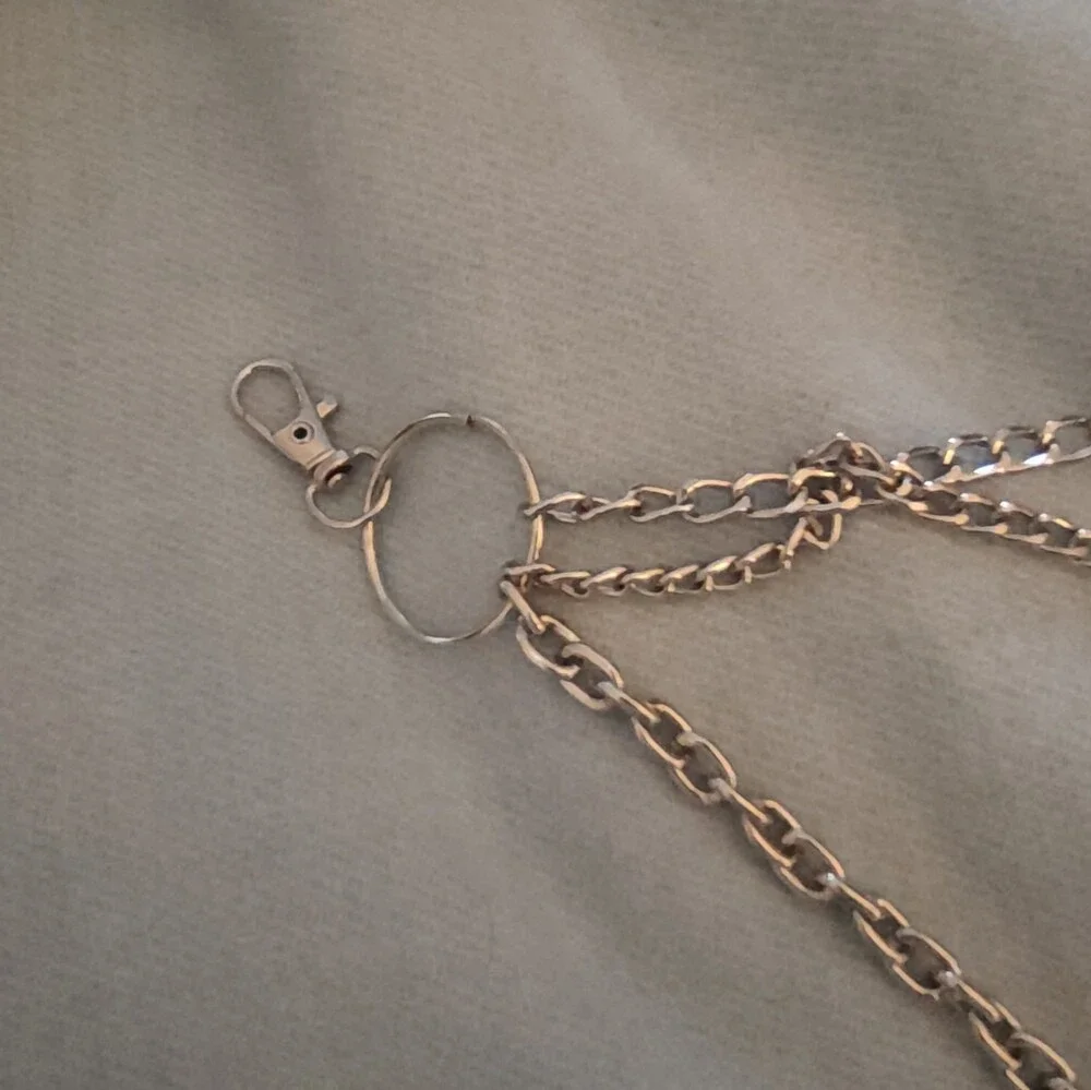 Silver Tone Metal Heart Chain w/ Lobster Clasps , Gothic Pocket Chain Accessory